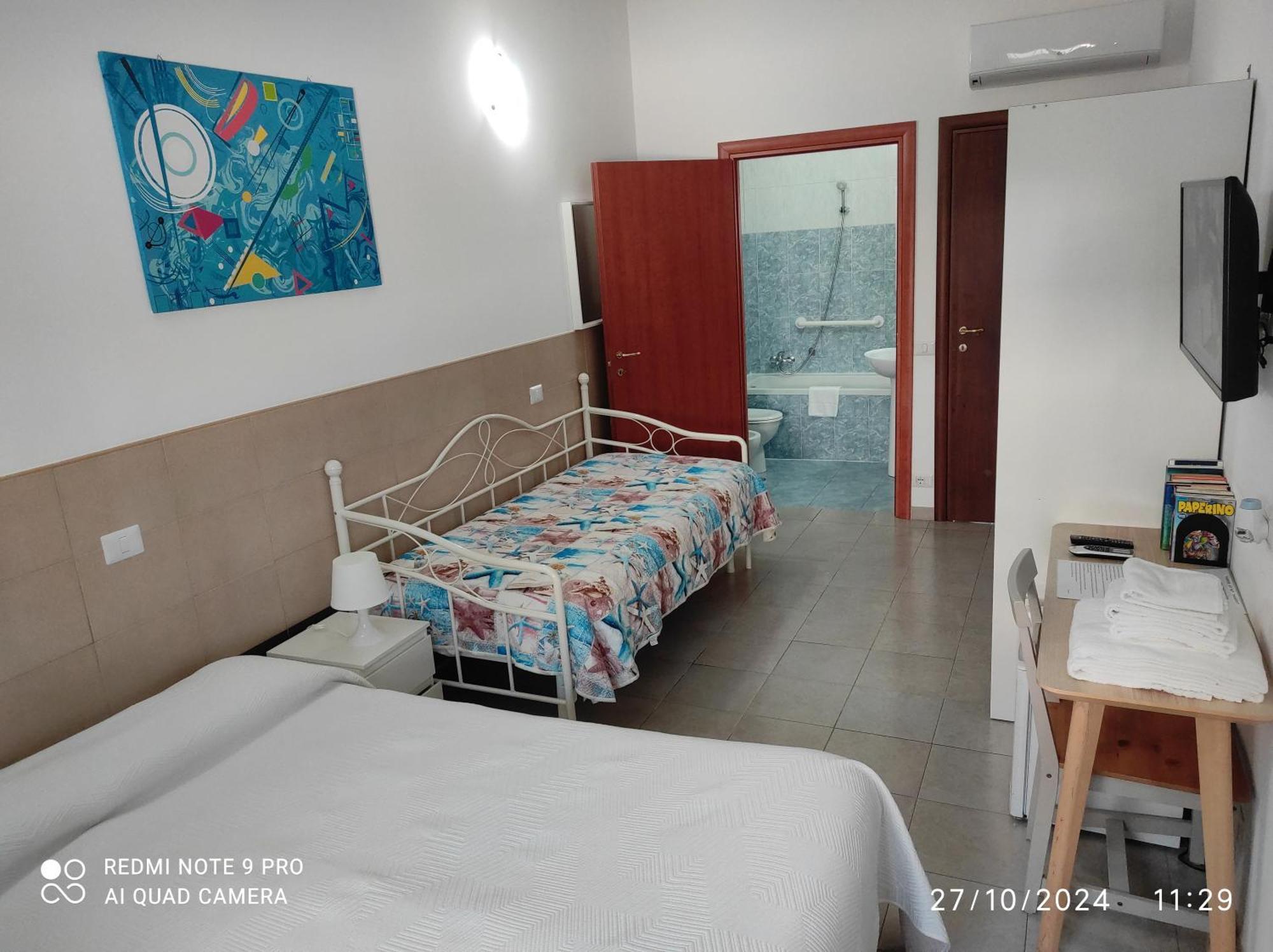 Coccinella Hotel Сабаудиа Екстериор снимка